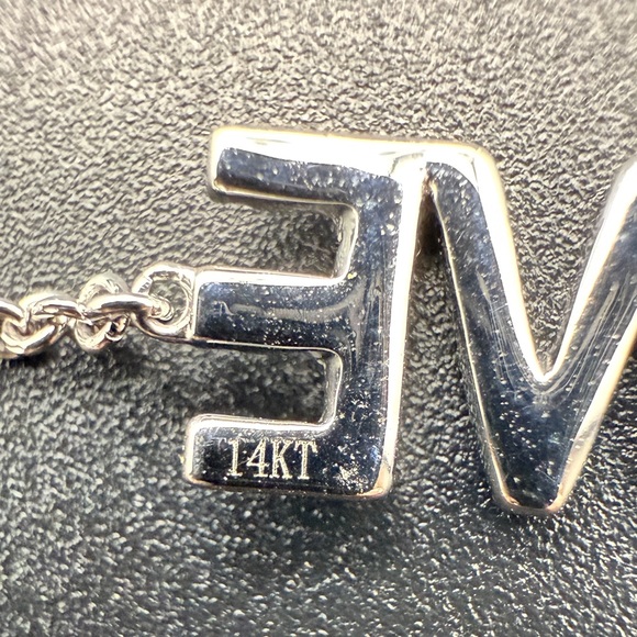 Natural Diamond 'Love' Bracelet - Picture 9 of 9